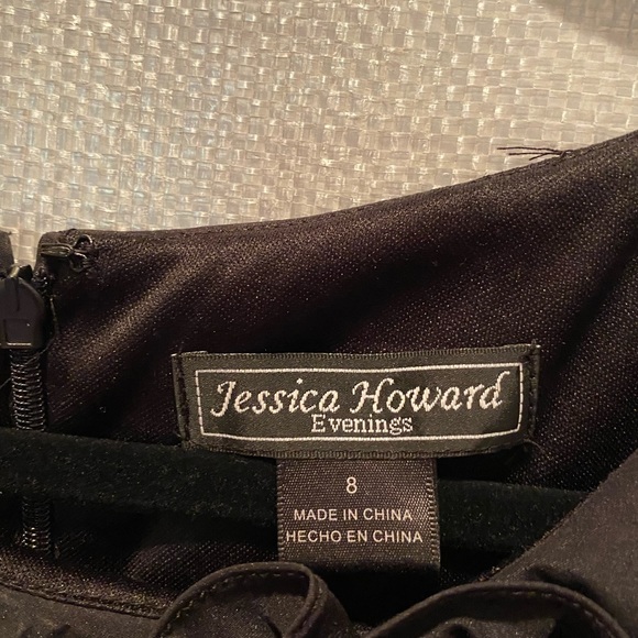 Women’s elegant formal dress size 8. - Picture 6 of 6